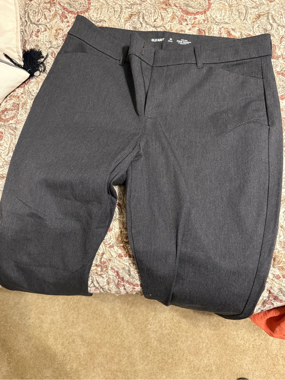 Old Navy Women's Charcoal Cropped Dress Pants